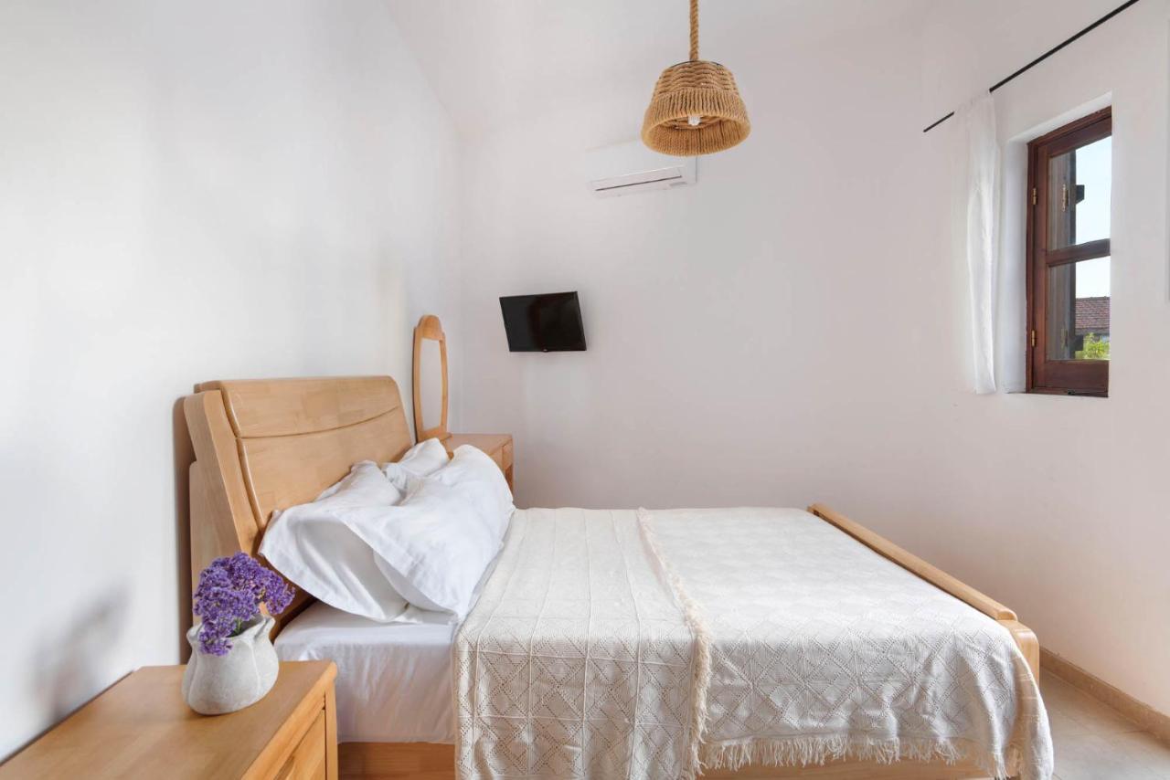 Meleni Cottage Houses Parekklisia 外观 照片